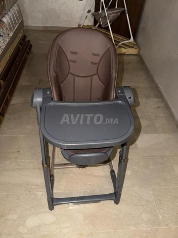 Chaise haute bébé - 2