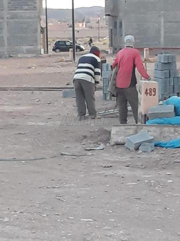 بقعة أرضية تجارية 120م ذات واجهتين رقم 489 - 2