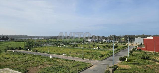 فيلا جديدة بمساحة 300 متر مربع قيد التشطيب - 2