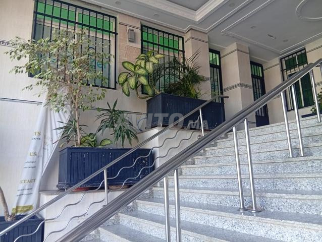 محل تجاري أو مكتبي للإيجار - 2