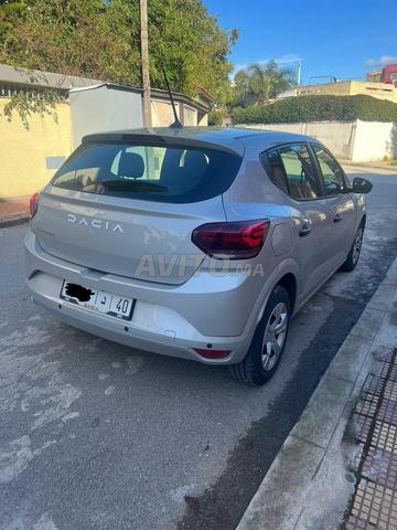 Dacia Sandero essence manuelle 2024 à Tanger - 2