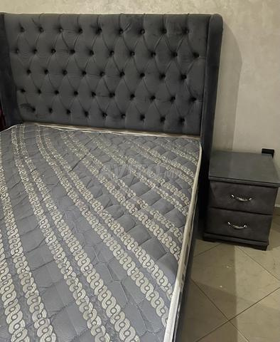 سرير مع تخزين