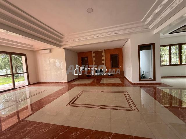 فيلا جميلة للإيجار السويسي