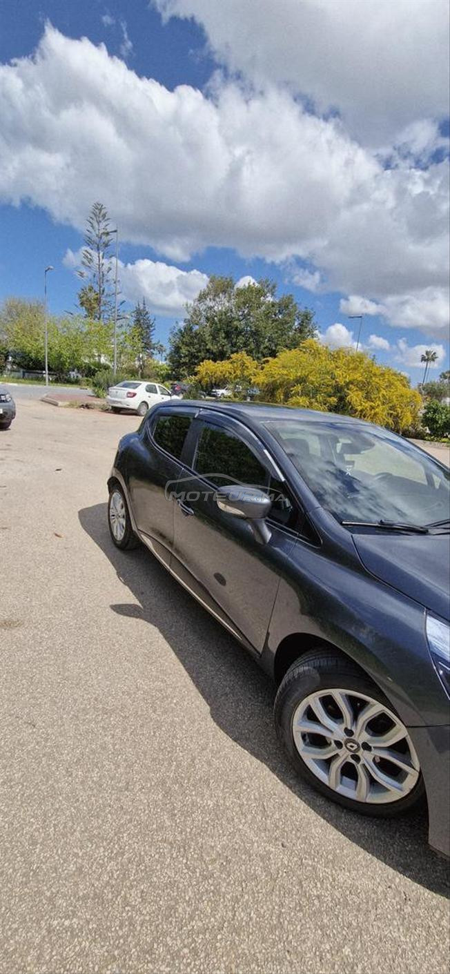 clio 4 سيارة في حالة جيدة 