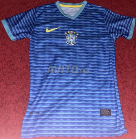 قميص برازيل أزرق