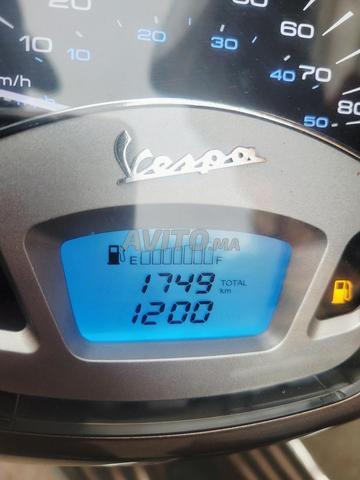 Vespa Primavera Touring 50cc 1700 km - 2