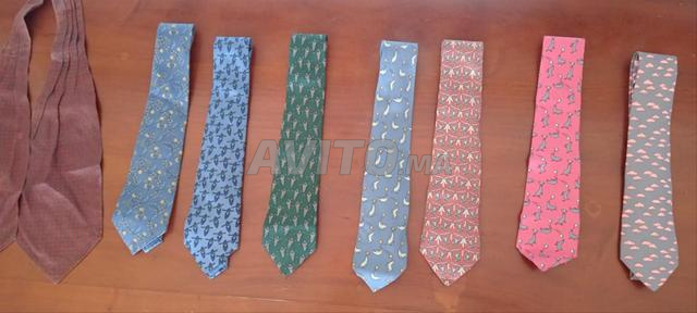 7 Cravates Hermès en soie - 2