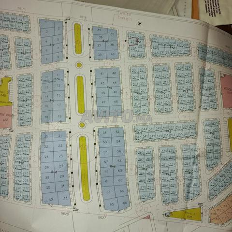 Terrain bien situé 10 mètres de façades