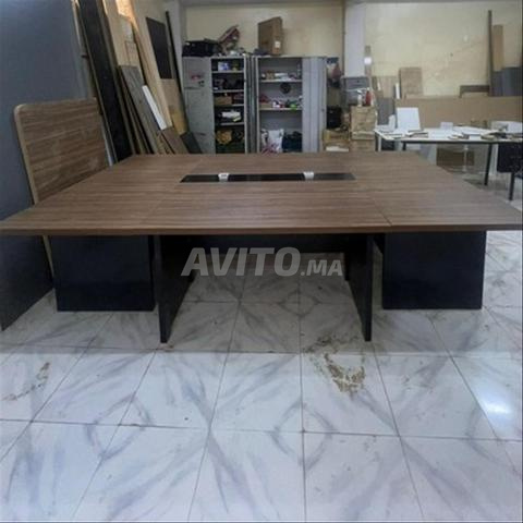 طاولات اجتماعات 📦