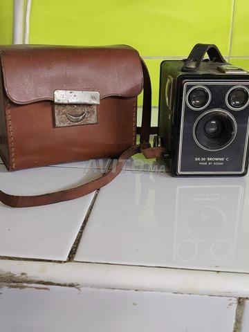 appareil photo ancien avec étui en cuir. - 2