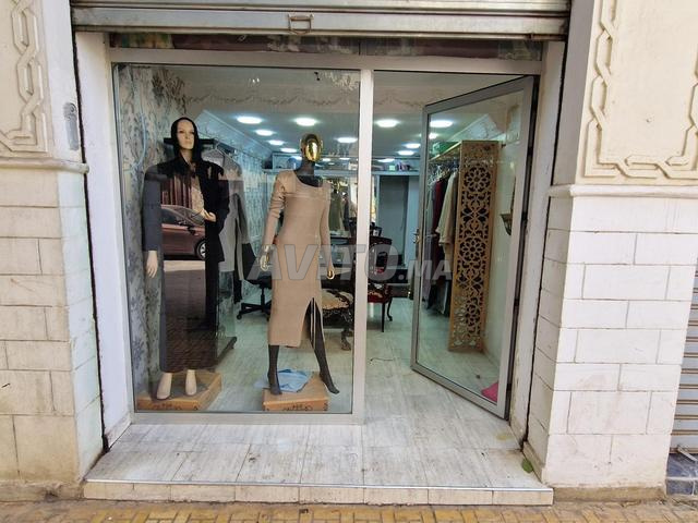 Local commercial à vendre 34 m² 17m² rez-de-chaussée 17m² mezzanine