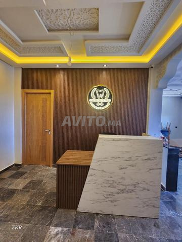 منضدة استقبال عملية من ألواح MDF للمحلات التجارية - 2