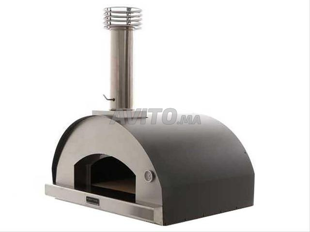 فرن إينوكس يعمل بالحطب