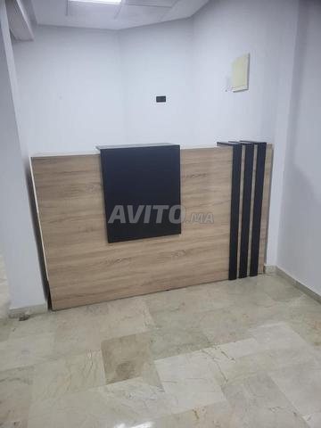 منضدة استقبال MDF بلمسة نهائية احترافية