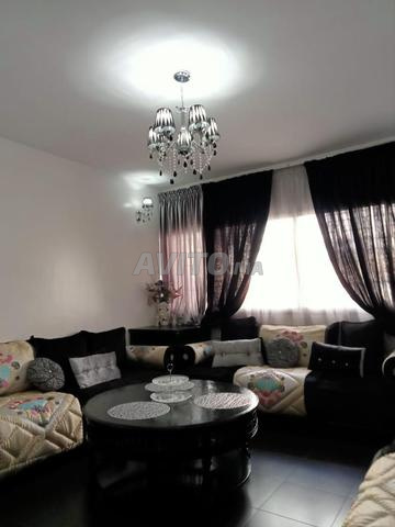 Appartement bien meublé sur résidence asabah