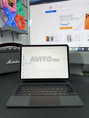 آيباد برو 11 بوصة M2 (الجيل الرابع) واي فاي 512 جيجابايت فضي