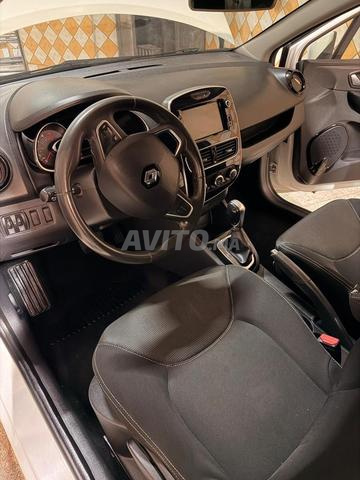 Renault Clio Diesel Automatique 2019 à Tétouan - 2