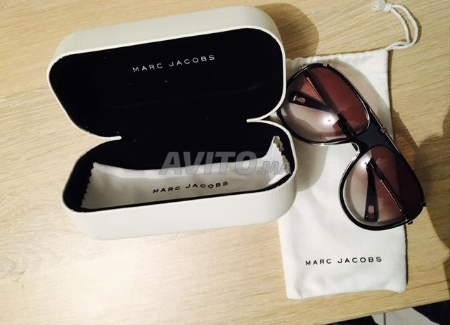 Lunettes de soleil Marc Jacobs