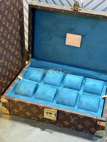 Louis Vuitton Case 8 Watch - 2