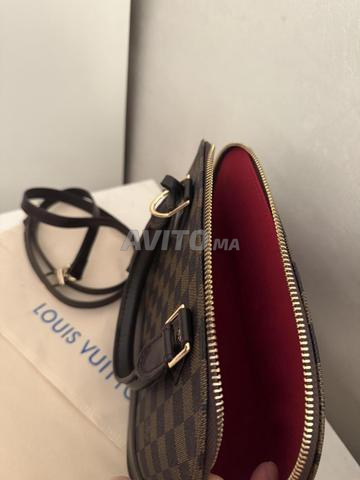 حقيبة لويس فيتون