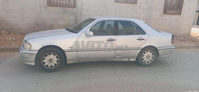 Mercedes 250 classe c - 2