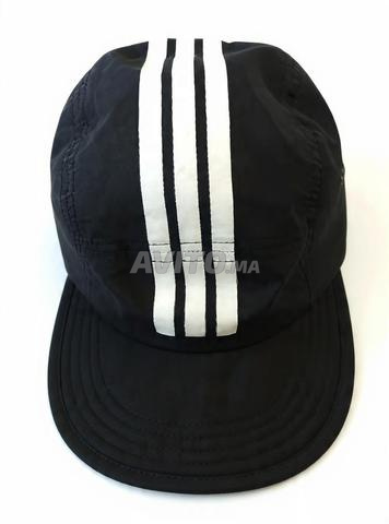 كاسكيطة سبورت سوداء مخططة - 2