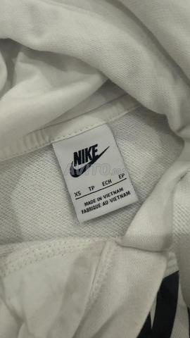 Sweat à capuche Nike blanc – très bon état - 2