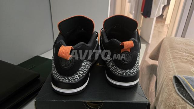 Air Jordan 1 Mid (couleur rare) - 2