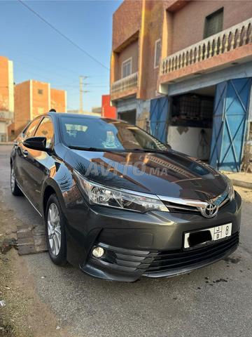 Toyota Corolla Diesel Manuelle 2018 في العيون