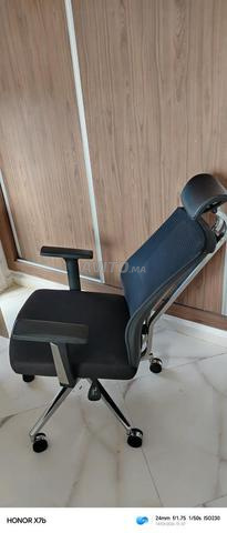 Chaise Eurgonomique et bureau ikea - 2