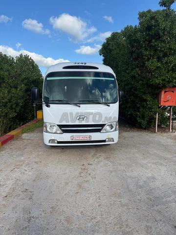 حافلة صغيرة هيونداي - 2