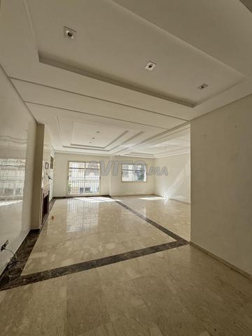 Appartement 179m² à Louer  (Résidence Fermée) - 2