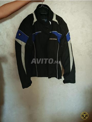 2 tjacket moto très bon état taille m prix pour 1 - 2