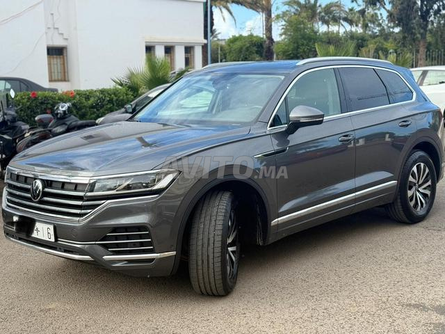 Volkswagen Touareg - 2