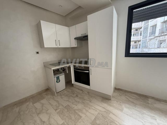 ستوديو للإيجار 38 متر مربع في الدار البيضاء - 2