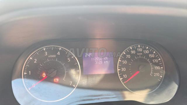 داسيا داستر ديزل مانويل 2022 في الدار البيضاء - 2