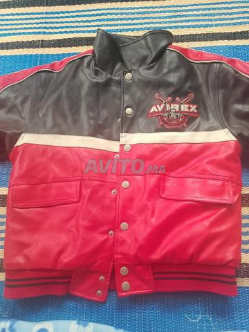AvirexVeste