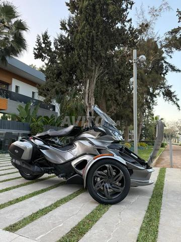 can am spyder sts - 2