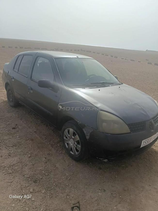 clio li bghaha 