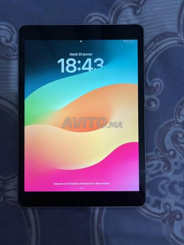 Apple iPad 9th Generation 64GB - حالة جيدة جدا