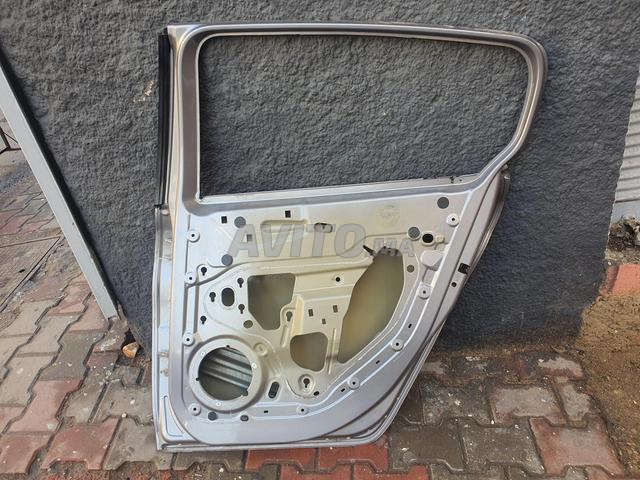 باب خلفي يمين بيجو 308 2020 - 2