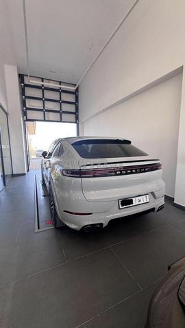 بورش كايين هايبرد أوتوماتيك 2024 في الرباط - 2