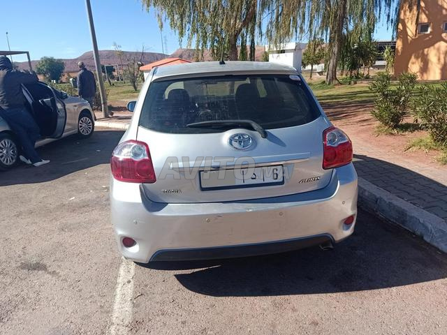 تويوتا أوريس ديزل أوتوماتيكية 2011 في مراكش - 2