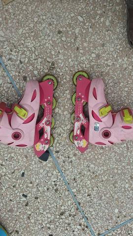 Ensemble rollers avec protèges et casque. - 2