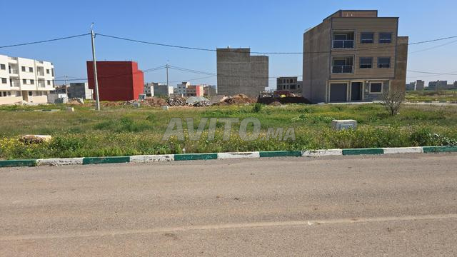 Terrain loti et titré à vendre