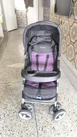 Avendre poussette enfant propre 👌