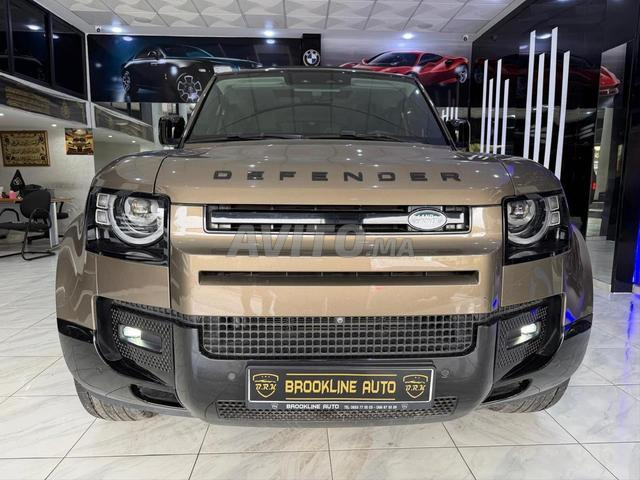 LAND ROVER Defender 130 3.0 D I6 300 MHEV First Ed