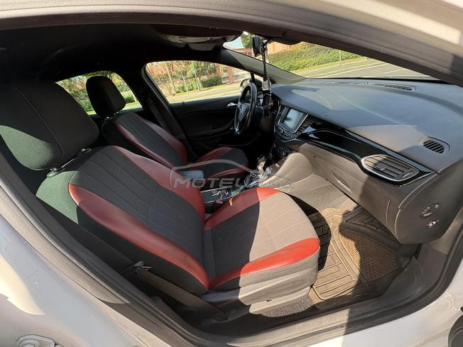 Opel Astra Diesel Automatique 2019 à Marrakech