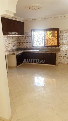 طابق فيلا حر //acima - 2