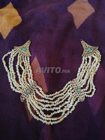 عقد جوهر حر على أرجنر